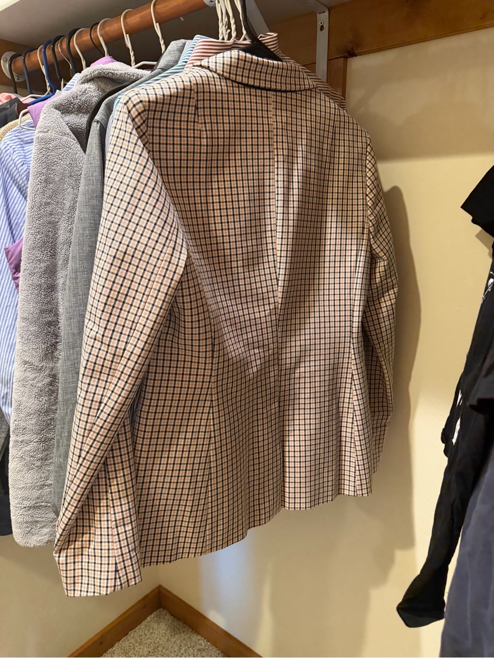 Banana Republic Pink and Navy Checked Blazer - Picture 3 of 3